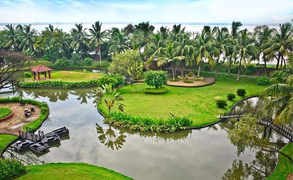 Hotel The Ffort Raichak. Kalkutta Exterior foto